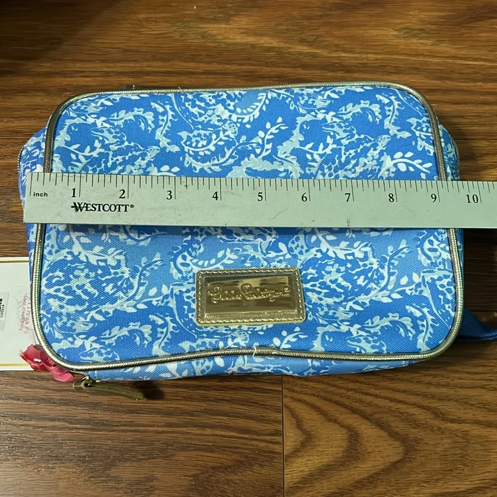 NWT Lilly Pulitzer Turtley Awesome Retired Print Insulated Lunch Bag with Strap - Picture 9 of 12